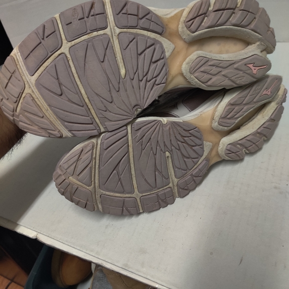 Mizuno wave rider 23 sz 10.5 w - Picture 6 of 7